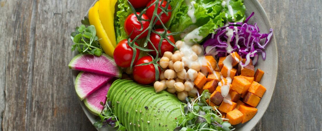 Alimentación antiinflamatoria: guía práctica para reducir la inflamación con la comida de cada día