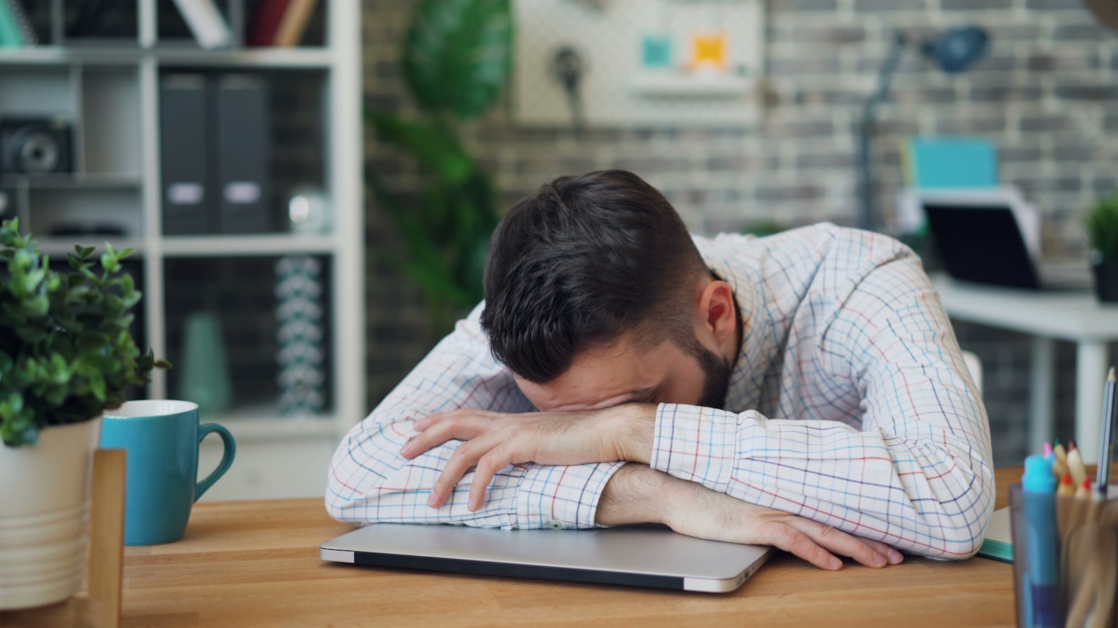 Burnout laboral: cómo reconocerlo y qué hacer al respecto