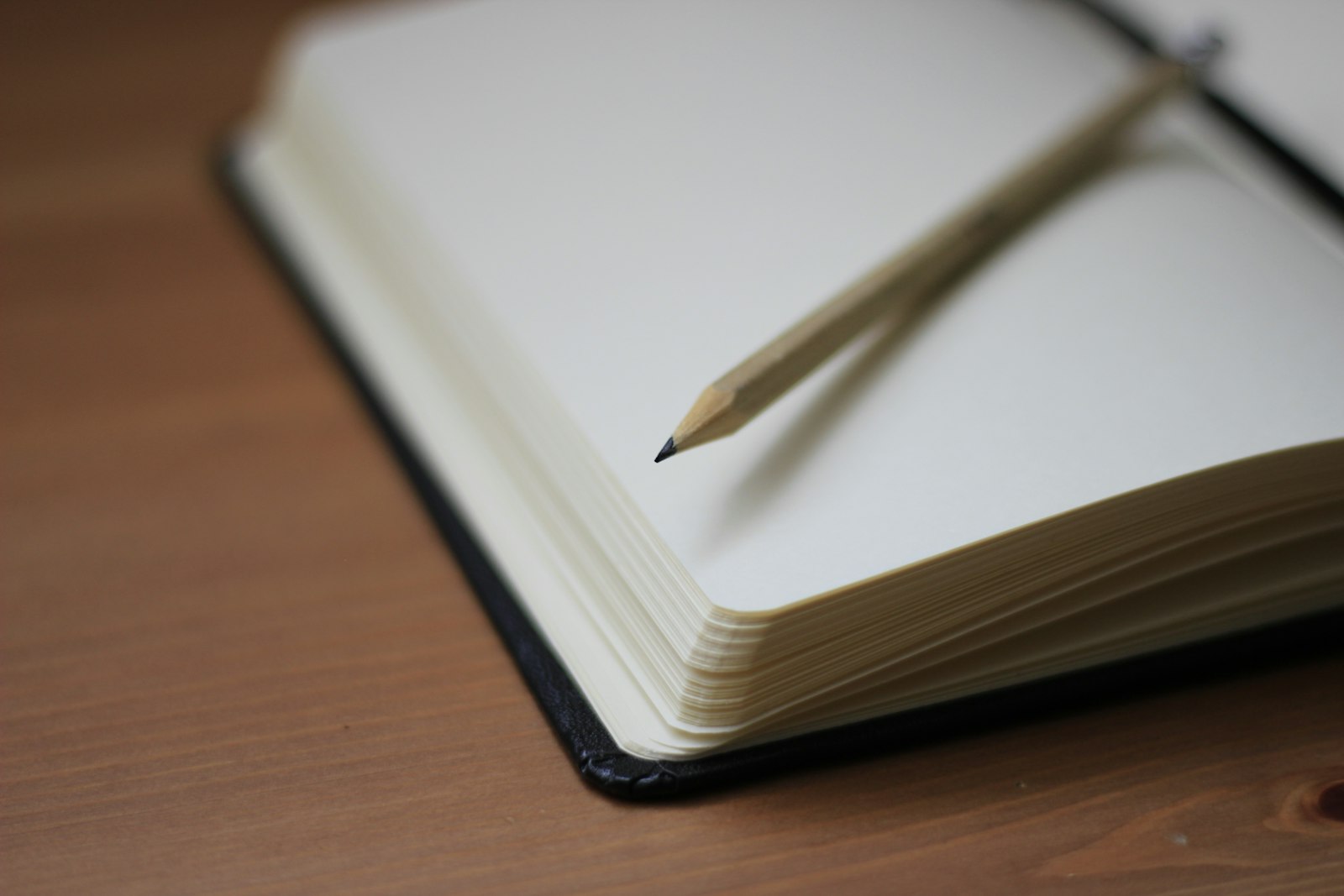 Journaling: cómo empezar a escribir un diario para cuidar tu salud mental